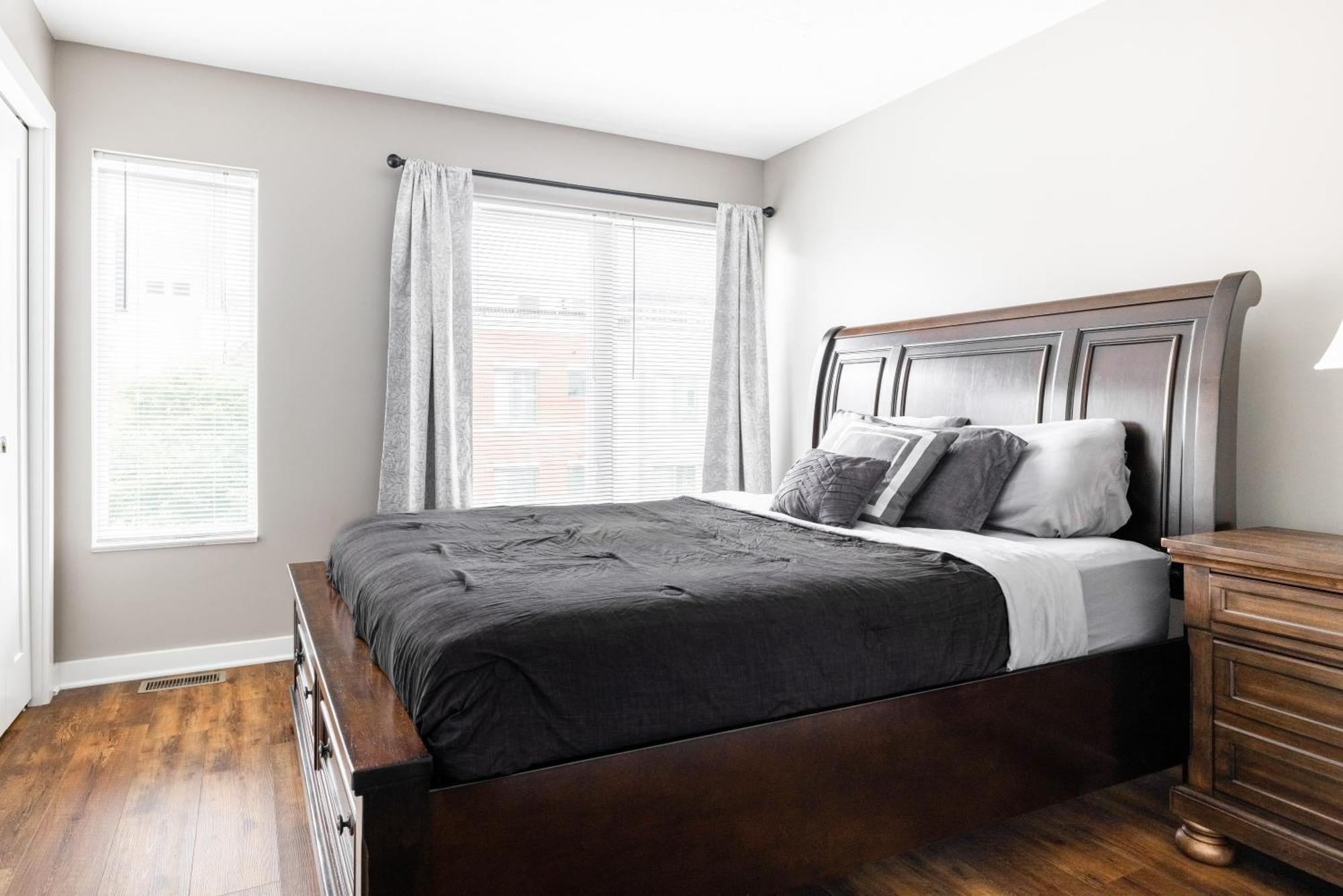 Luxury Downtown Townhome Unit 7 คลีฟแลนด์ ภายนอก รูปภาพ